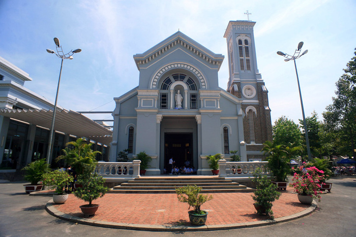 Nhà Thờ Hạnh Thông Tây